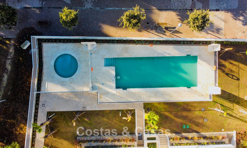 Two-bedroom ground floor apartment for sale just steps from the beach in Elviria, Marbella 783645