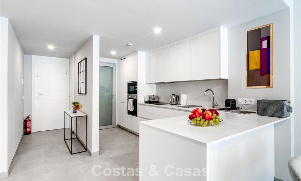 Two-bedroom ground floor apartment for sale just steps from the beach in Elviria, Marbella 783649