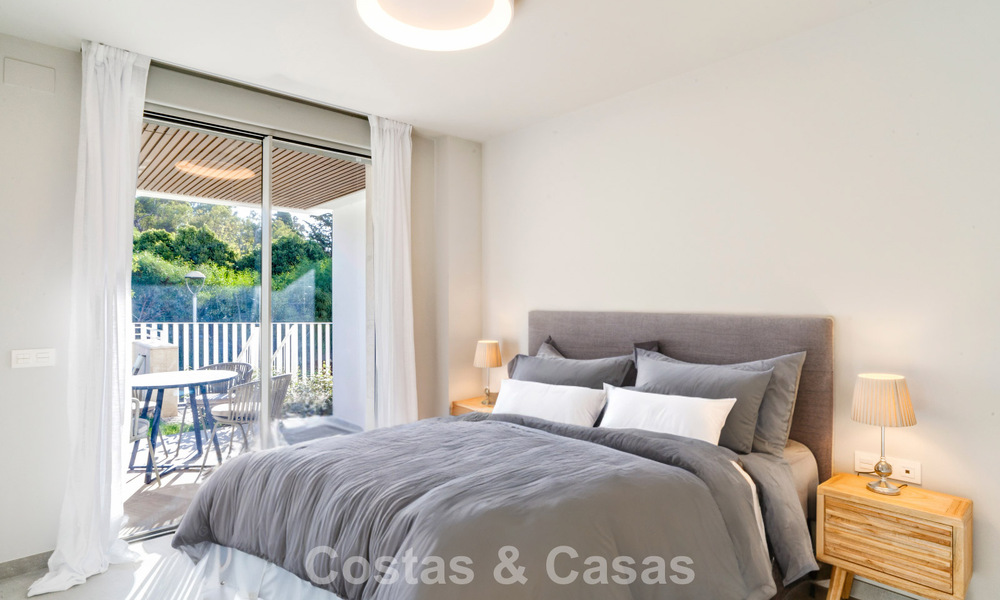 Two-bedroom ground floor apartment for sale just steps from the beach in Elviria, Marbella 783650