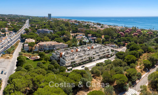 Two-bedroom ground floor apartment for sale just steps from the beach in Elviria, Marbella 783656 