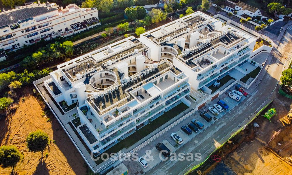 Two-bedroom ground floor apartment for sale just steps from the beach in Elviria, Marbella 783667