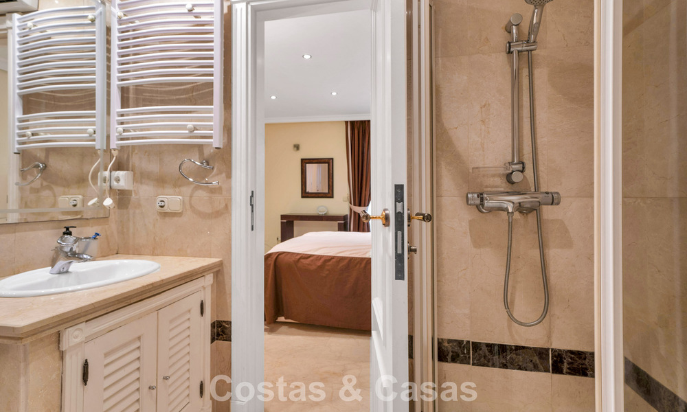Ground floor apartment for sale in a frontline beach complex on the New Golden Mile, Marbella - Estepona 783677