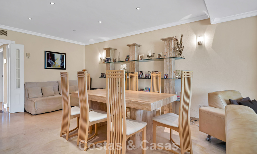 Ground floor apartment for sale in a frontline beach complex on the New Golden Mile, Marbella - Estepona 783690