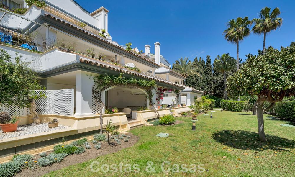 Ground floor apartment for sale in a frontline beach complex on the New Golden Mile, Marbella - Estepona 783699