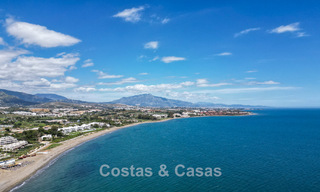 Ground floor apartment for sale in a frontline beach complex on the New Golden Mile, Marbella - Estepona 783700 