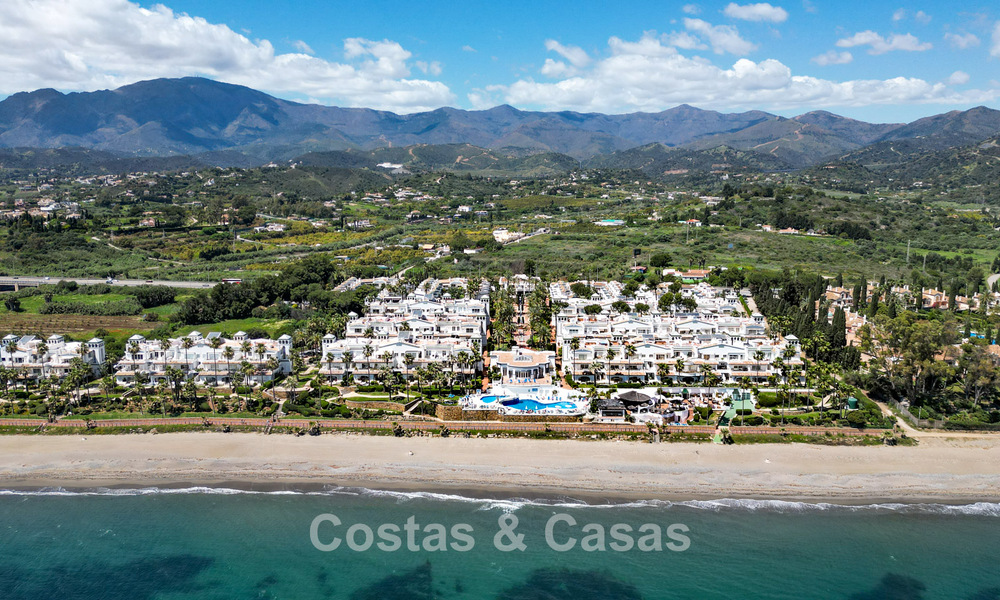 Ground floor apartment for sale in a frontline beach complex on the New Golden Mile, Marbella - Estepona 783701