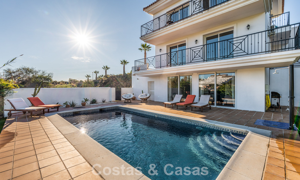 Spacious family villa with private pool and panoramic views, nestled in the hills of Estepona 783719