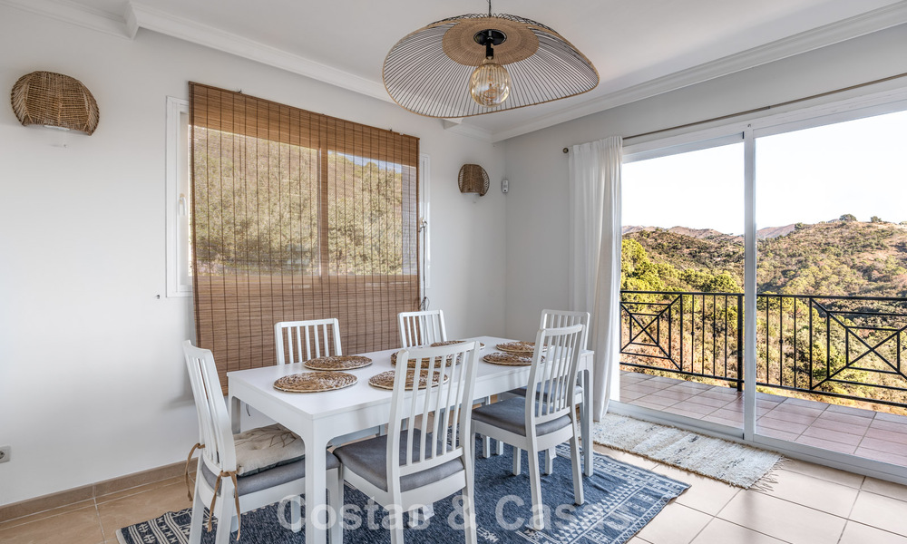 Spacious family villa with private pool and panoramic views, nestled in the hills of Estepona 783729