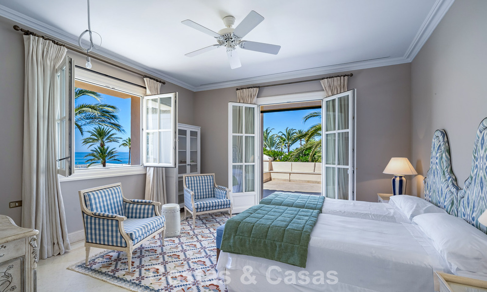 Classic Mediterranean luxury villa for sale just steps from the beach in Los Monteros, east of Marbella center 783764
