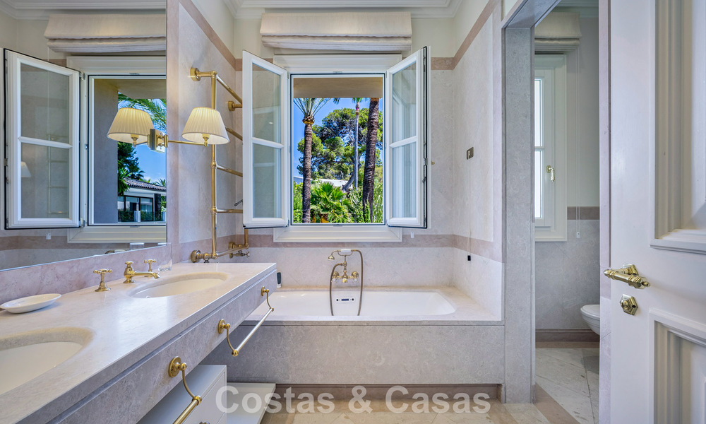 Classic Mediterranean luxury villa for sale just steps from the beach in Los Monteros, east of Marbella center 783766
