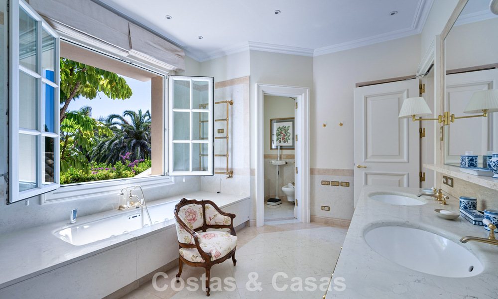 Classic Mediterranean luxury villa for sale just steps from the beach in Los Monteros, east of Marbella center 783768