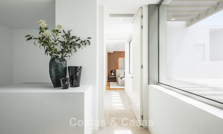 Stylish modern 5-bedroom villa for sale on the New Golden Mile between Marbella and Estepona 783782 