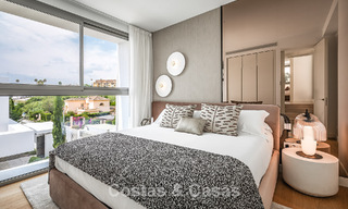 Stylish modern 5-bedroom villa for sale on the New Golden Mile between Marbella and Estepona 783783 