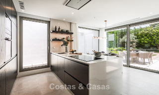 Stylish modern 5-bedroom villa for sale on the New Golden Mile between Marbella and Estepona 783787 