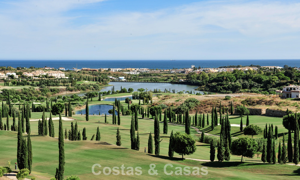 Ultra-luxurious duplex penthouse with award-winning interior for sale at Los Flamingos Golf Resort in Marbella - Benahavis 782878