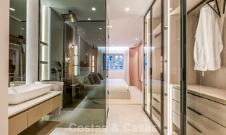 Stylishly renovated beachfront apartment with unobstructed sea views, between Marbella and Estepona 782892 