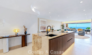Stylishly renovated beachfront apartment with unobstructed sea views, between Marbella and Estepona 782908 
