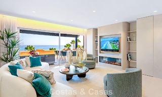 Stylishly renovated beachfront apartment with unobstructed sea views, between Marbella and Estepona 782911 