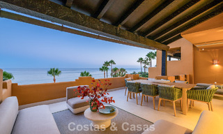 Stylishly renovated beachfront apartment with unobstructed sea views, between Marbella and Estepona 782924 