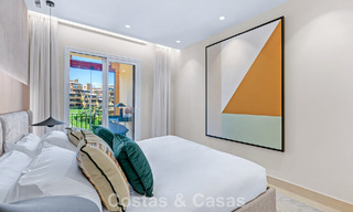 Stylishly renovated beachfront apartment with unobstructed sea views, between Marbella and Estepona 782929 