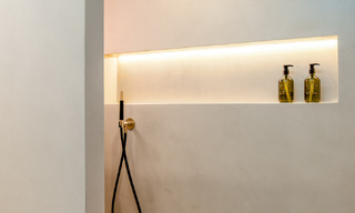 Modernly renovated apartment with stunning sea views for sale just steps from the beach on Marbella's Golden Mile 783793 