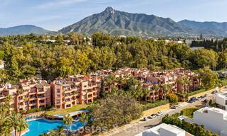 Modernly renovated apartment with stunning sea views for sale just steps from the beach on Marbella's Golden Mile 783797 