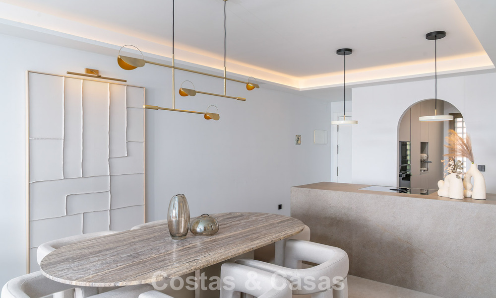 Modernly renovated apartment with stunning sea views for sale just steps from the beach on Marbella's Golden Mile 783816