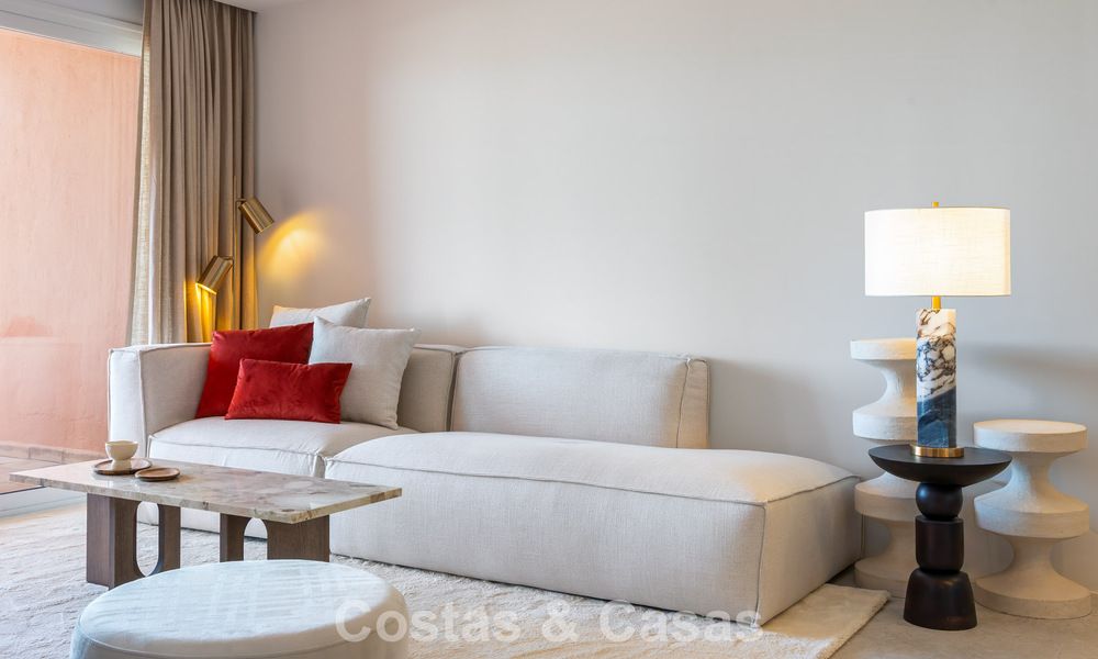 Modernly renovated apartment with stunning sea views for sale just steps from the beach on Marbella's Golden Mile 783824