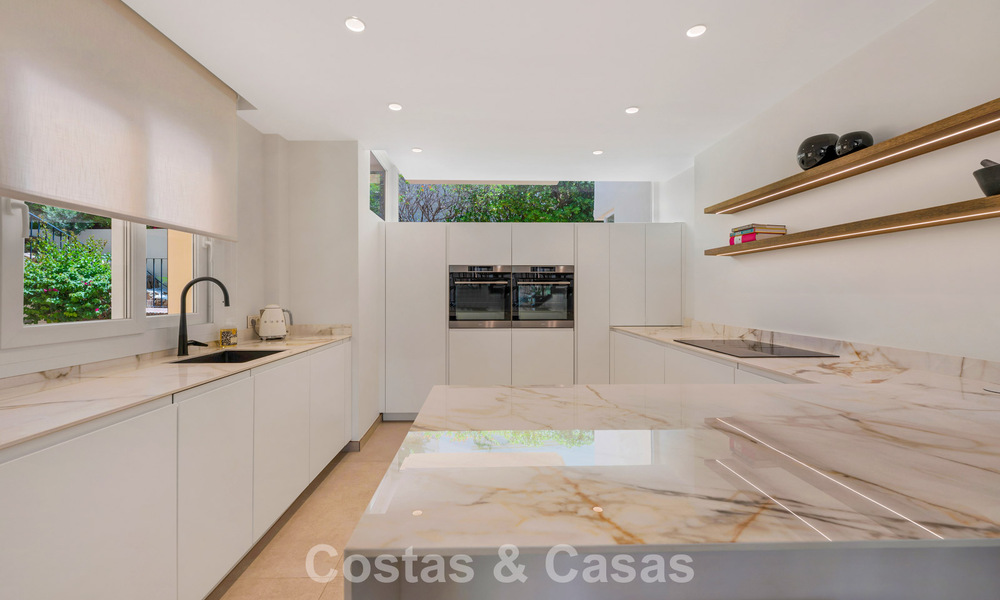 Beautifully renovated townhouse for sale in a gated community in La Quinta, Marbella - Benahavis 783830