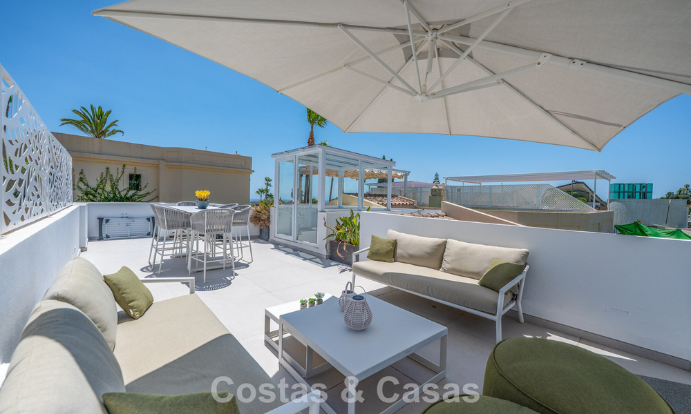 Beautifully renovated townhouse for sale in a gated community in La Quinta, Marbella - Benahavis 783840
