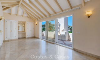 Stunning, luxury 3-bedroom penthouse for sale in a frontline golf complex in Nueva Andalucia, Marbella 783863 