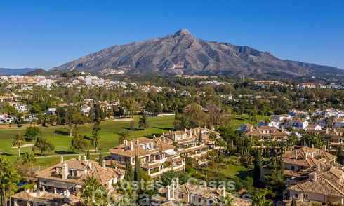 Stunning, luxury 3-bedroom penthouse for sale in a frontline golf complex in Nueva Andalucia, Marbella 783864