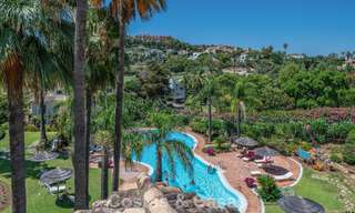 Stunning, luxury 3-bedroom penthouse for sale in a frontline golf complex in Nueva Andalucia, Marbella 783870 