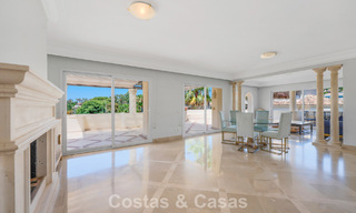Stunning, luxury 3-bedroom penthouse for sale in a frontline golf complex in Nueva Andalucia, Marbella 783888 