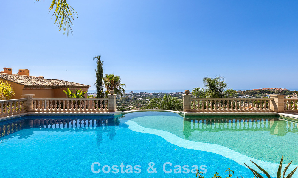 Opportunity! 3-bedroom luxury penthouse with panoramic sea views for sale in Nueva Andalucia's Golf Valley, Marbella 783312