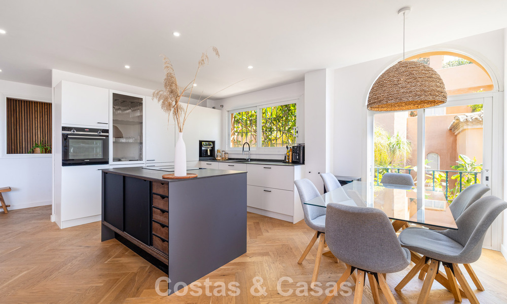 Opportunity! 3-bedroom luxury penthouse with panoramic sea views for sale in Nueva Andalucia's Golf Valley, Marbella 783314
