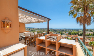 Opportunity! 3-bedroom luxury penthouse with panoramic sea views for sale in Nueva Andalucia's Golf Valley, Marbella 783322 