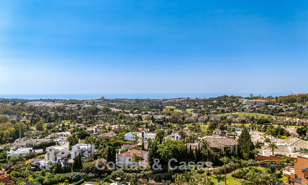 Opportunity! 3-bedroom luxury penthouse with panoramic sea views for sale in Nueva Andalucia's Golf Valley, Marbella 783340