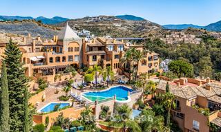 Opportunity! 3-bedroom luxury penthouse with panoramic sea views for sale in Nueva Andalucia's Golf Valley, Marbella 783345 