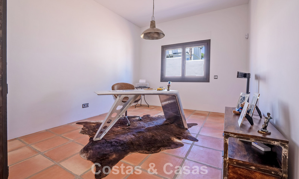 Move-in ready, single-level luxury villa for sale frontline golf in a leading resort in Mijas, Costa del Sol 783924