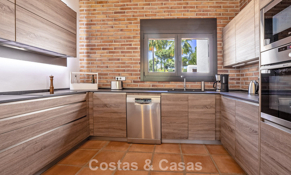 Move-in ready, single-level luxury villa for sale frontline golf in a leading resort in Mijas, Costa del Sol 783940