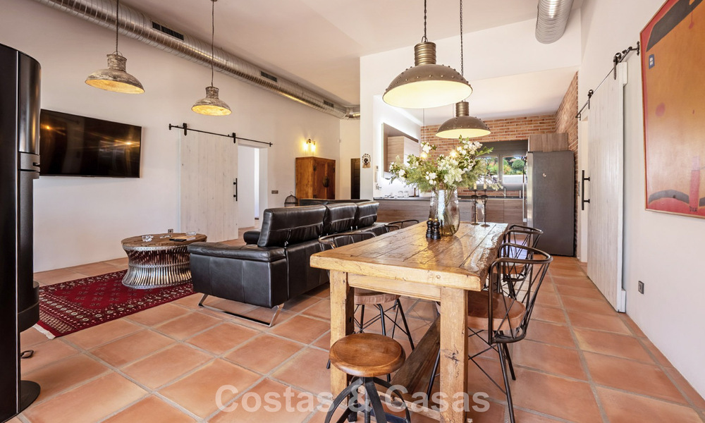 Move-in ready, single-level luxury villa for sale frontline golf in a leading resort in Mijas, Costa del Sol 783946