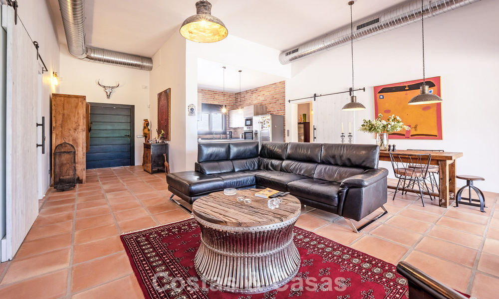 Move-in ready, single-level luxury villa for sale frontline golf in a leading resort in Mijas, Costa del Sol 783949