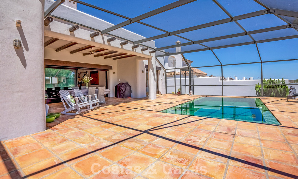Move-in ready, single-level luxury villa for sale frontline golf in a leading resort in Mijas, Costa del Sol 783955