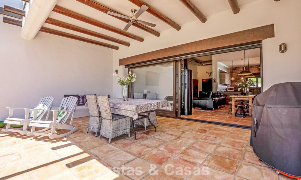 Move-in ready, single-level luxury villa for sale frontline golf in a leading resort in Mijas, Costa del Sol 783962