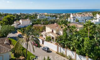 Classic Mediterranean-style villa for sale within walking distance of Marbella's city center 784003 