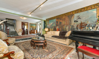 Classic Mediterranean-style villa for sale within walking distance of Marbella's city center 784009 