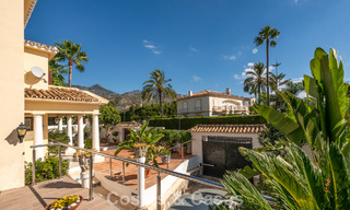 Classic Mediterranean-style villa for sale within walking distance of Marbella's city center 784014 