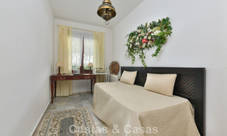 Classic Mediterranean-style villa for sale within walking distance of Marbella's city center 784025 