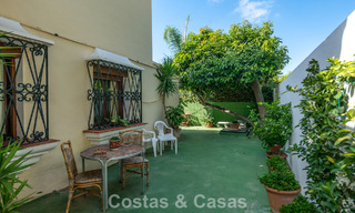 Classic Mediterranean-style villa for sale within walking distance of Marbella's city center 784044 